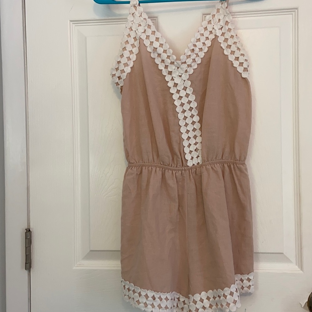 PEACH LOVE CALIFORNIA mauve romper size xs